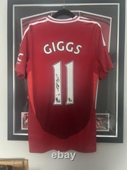 Ryan Giggs Manchester United Beckett Authenticated Signed Shirt