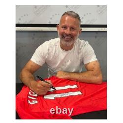 Ryan Giggs Signed Manchester United 1999 UCL Final Shirt. Icon Frame