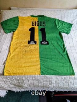 Ryan Giggs Signed Manchester United 92/94 Away Jersey