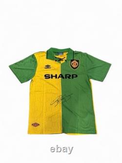 Ryan Giggs Signed Manchester United FOOTBALL SHIRT