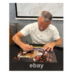 Ryan Giggs Signed Manchester United Football Photo FA Cup Goal. Deluxe Frame