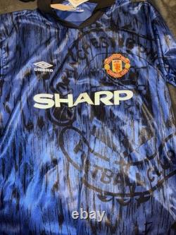 Ryan Giggs Signed Manchester United Umbro Shirt 11, Private Signings COA