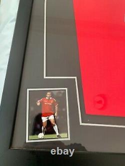 SIGNED & FRAMED ERIC CANTONA No7 MANCHESTER UNITED HOME SHIRT WITH COA