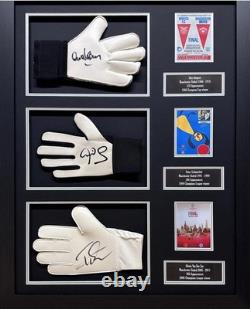 Schmeichel Van Der Sar Stepney Signed 3 Gloves 1 Frame Proof Manchester United