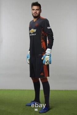 Sergio Romero Hand Signed Manchester United Football Goalkeeper Shirt 2020/21