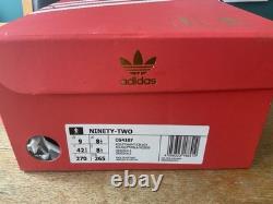 Signed Class of'92 Ninety Two Manchester United Trainers Size 8.5 Genuine
