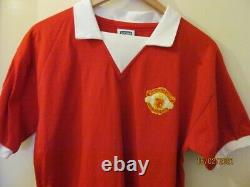 Signed George Best Manchester United Shirt. Size Med unworn. More photos added