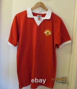 Signed George Best Manchester United Shirt. Size Med unworn. More photos added