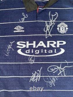 Signed Manchester United 2000 Rare Away Shirt Sheringham Solskjaer Butt Yorke