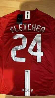 Signed Manchester United Darren Fletcher shirt