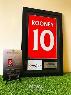 Signed Rooney, Cantona, Ronaldo Reds in Manchester Bundle Home shirt Print