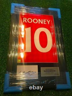 Signed Rooney, Cantona, Ronaldo Reds in Manchester Bundle Home shirt Print