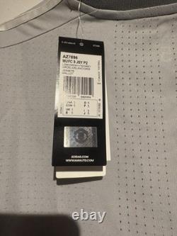 Signed Sir Bobby Charlton, Manchester United Adidas Third Kit, 2017/2018. COA