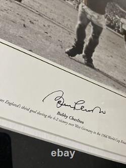 Sir Bobby Charlton Signed Framed Photo Print Manchester United England 1966